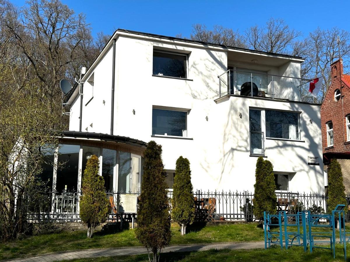 Pensjonat Jagoda B&B ミエンジズドロイェ エクステリア 写真